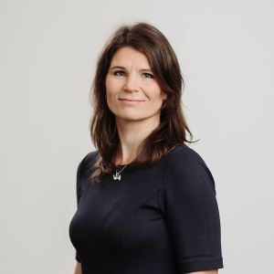 Dina Zobena
